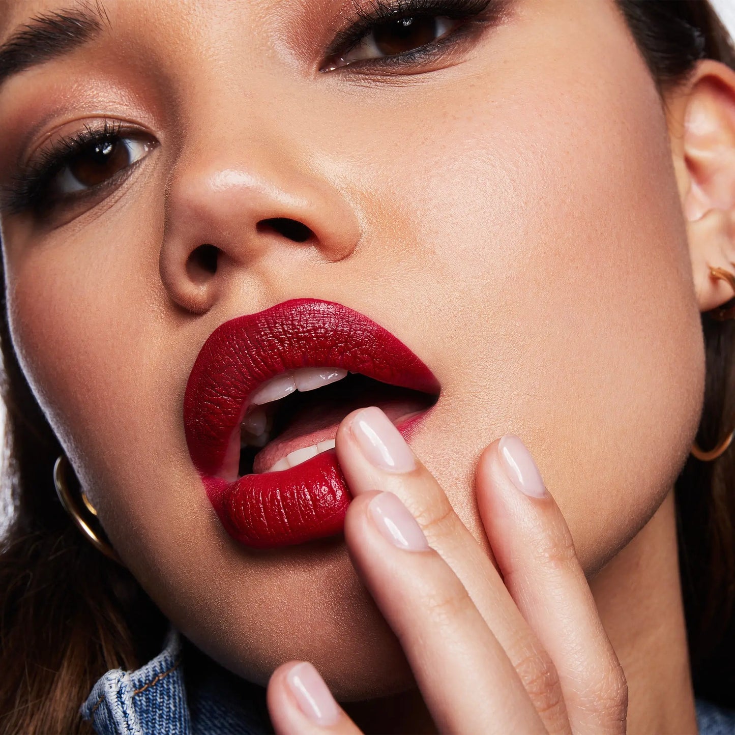 GXVE Rosewood St - High-Performance Satin Lipstick