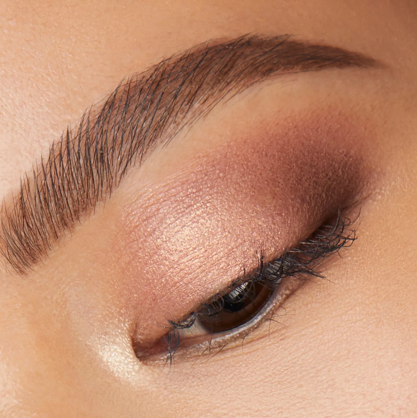 GXVE Just a Girl - Multidimensional Eye Shadow Quad