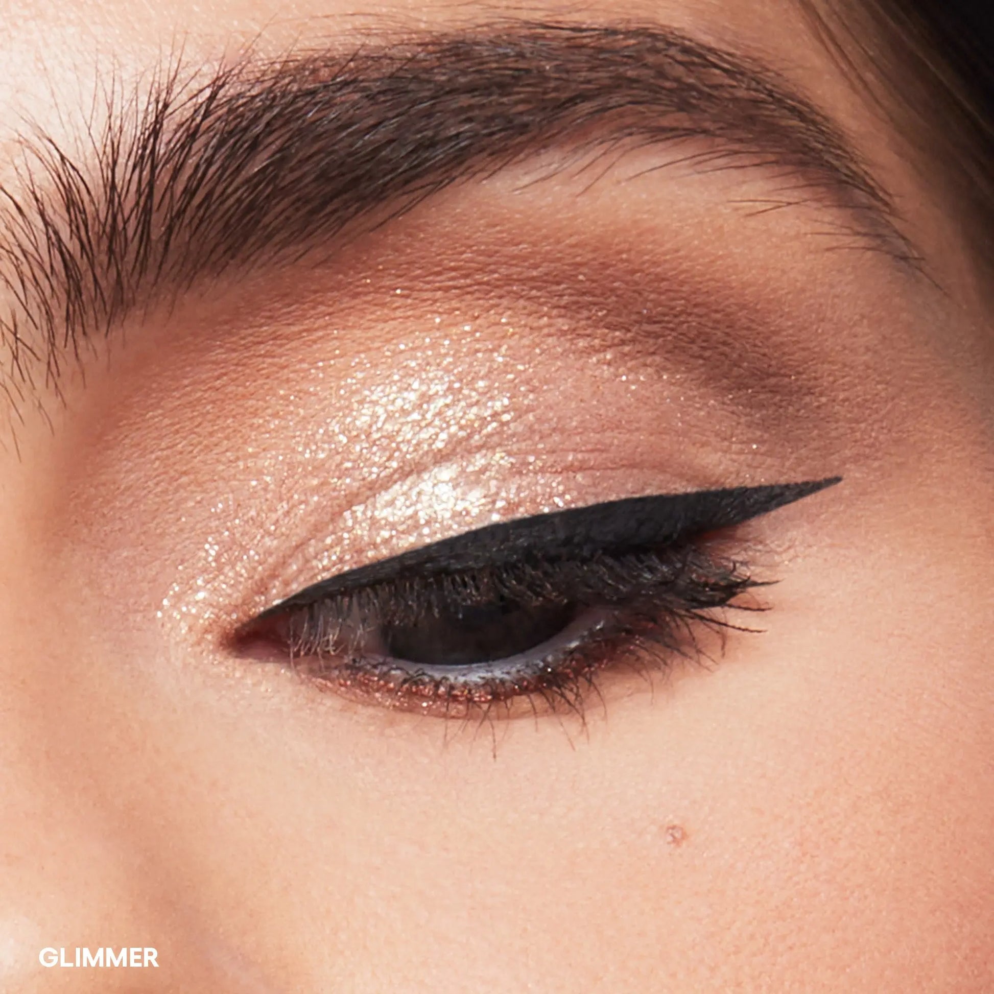 GXVE EYE SEE IN SPARKLE Glimmer - Mulitdimensional Eye Pigment