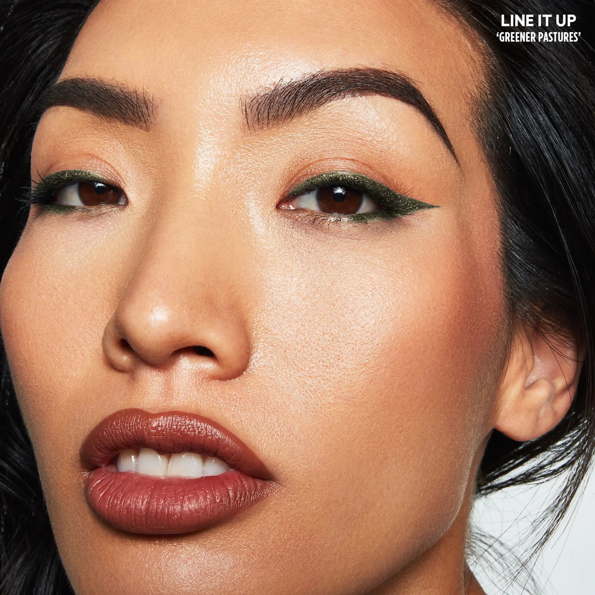 GXVE LINE IT UP Greener Pastures - 24hr Waterproof Gel Eyeliner Pencil